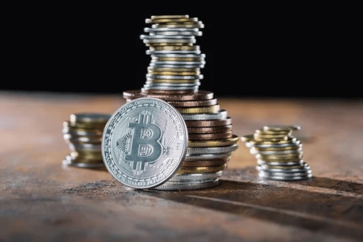 Bitcoin Adoption: One Million Addresses Hold 1+ BTC
