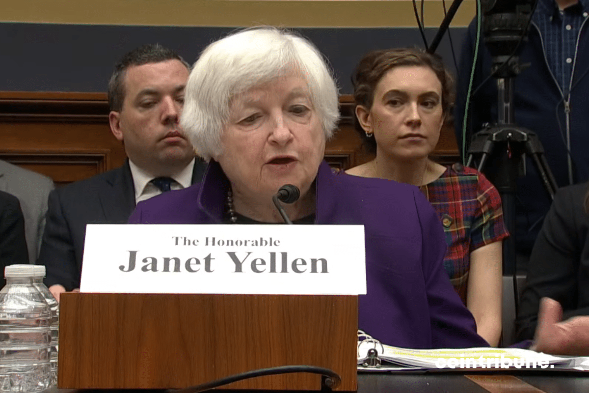 Congress sees China selling all US debt