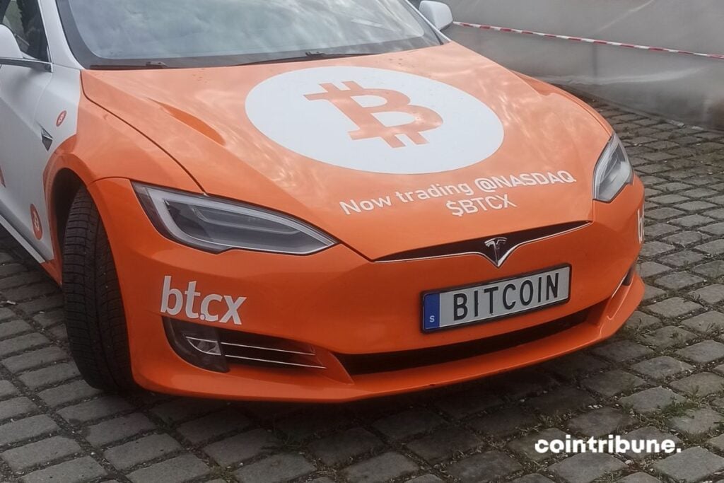 BTC-Prague-Bitcoin-Car-with-Bitcoin-logo